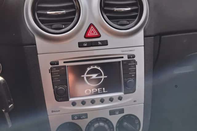 Opel Corsa (2014) thumbnail 6