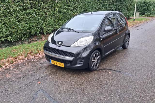 Peugeot 107 (2011) thumbnail 1