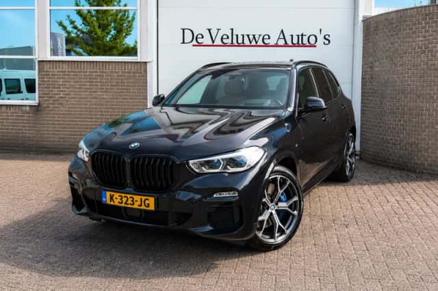 BMW X5 (2021) thumbnail 1