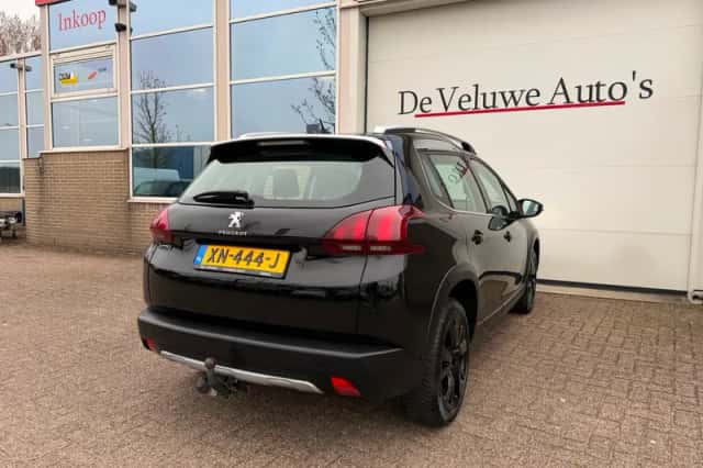 Peugeot 2008 (2018) thumbnail 2