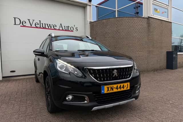 Peugeot 2008 (2018) thumbnail 4