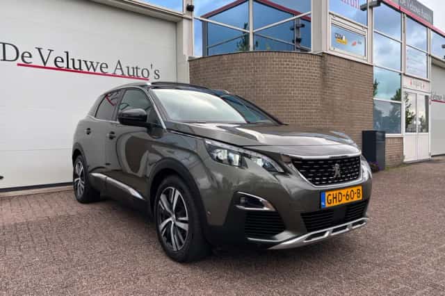 Peugeot 3008 (2016) thumbnail 1