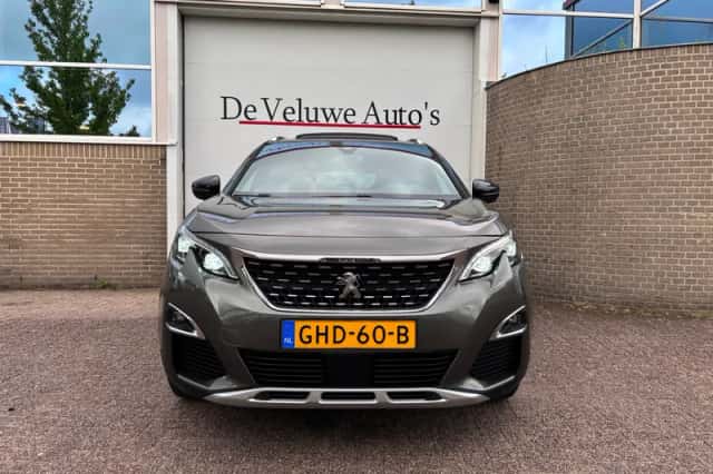 Peugeot 3008 (2016) thumbnail 5