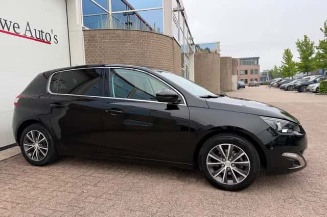 Peugeot 308 (2014) thumbnail 5