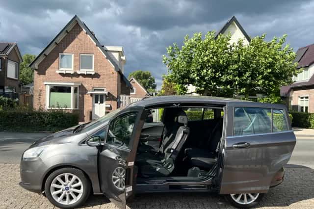 Ford B-Max (2015) thumbnail 5
