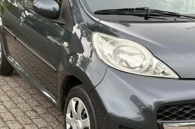 Peugeot 107 (2011) thumbnail 5