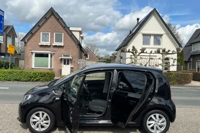 SEAT Mii (2014) thumbnail 3