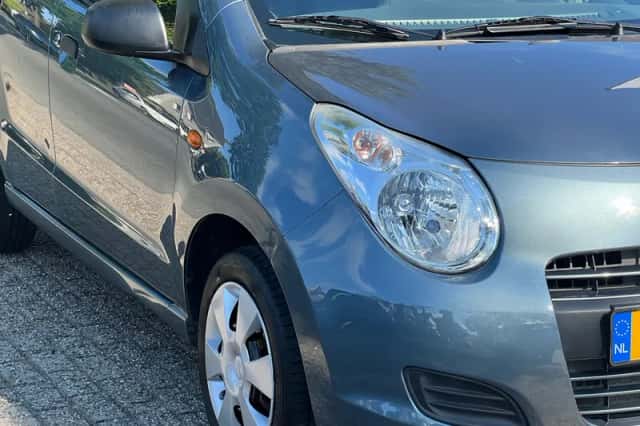 Suzuki Alto (2009) thumbnail 5