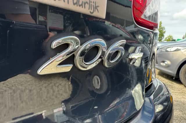 Peugeot 206 (2010) thumbnail 4