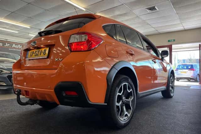 Subaru XV (2012) thumbnail 4