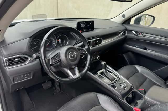 Mazda CX-5 (2017) thumbnail 3