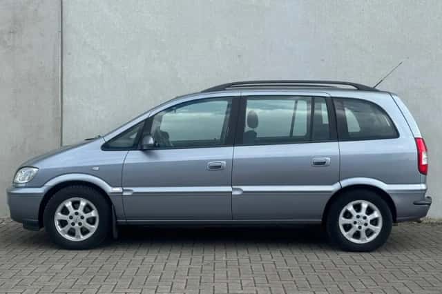 Opel Zafira (2004) thumbnail 6