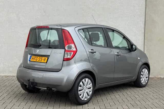 Suzuki SPLASH (2011) thumbnail 5
