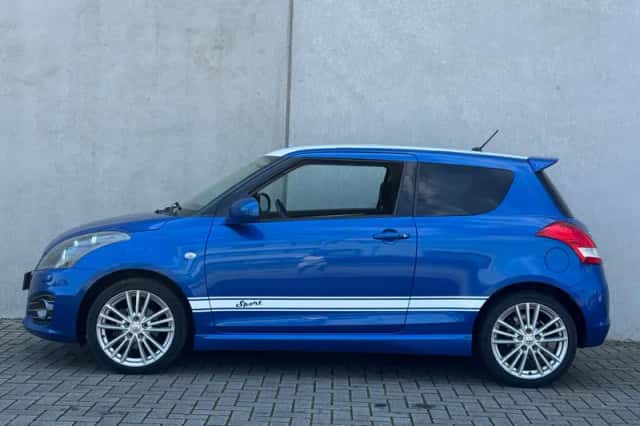 Suzuki Swift (2013) thumbnail 4