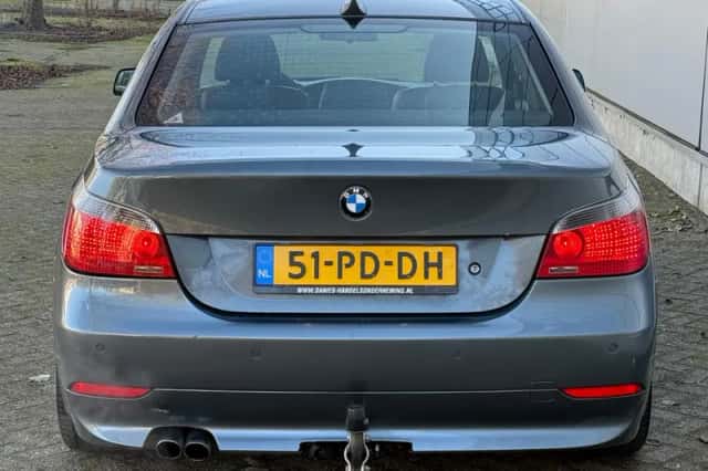 BMW 5-Serie (2004) thumbnail 5