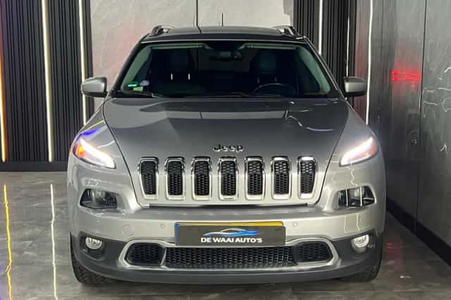 Jeep Cherokee (2014) thumbnail 6