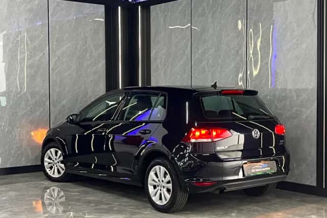 Volkswagen Golf (2013) thumbnail 2