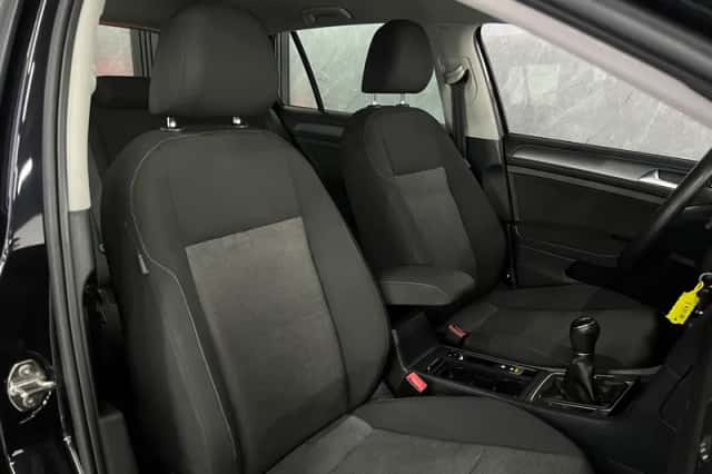 Volkswagen Golf (2013) thumbnail 5