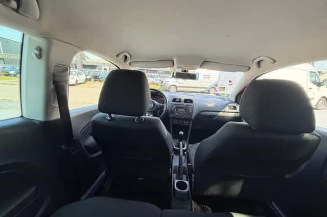 Volkswagen Polo (2012) thumbnail 2