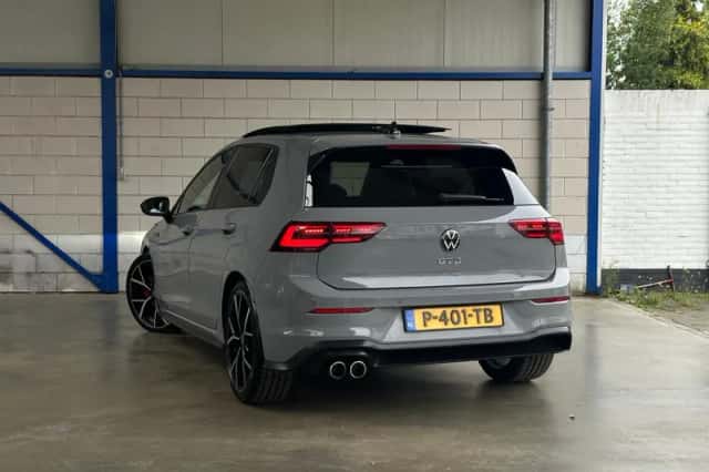 Volkswagen Golf (2021) thumbnail 3