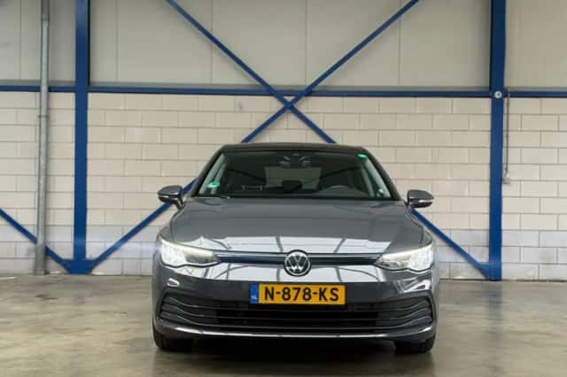 Volkswagen Golf (2020) thumbnail 3