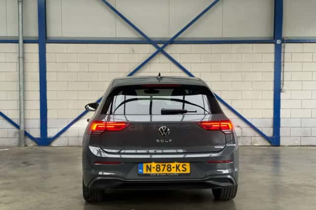 Volkswagen Golf (2020) thumbnail 4