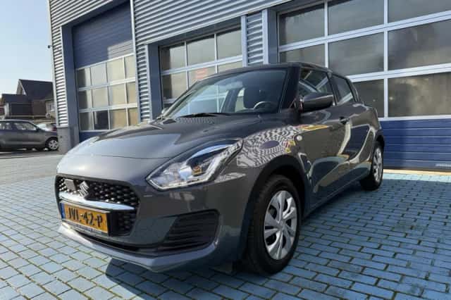 Suzuki Swift (2024) thumbnail 6