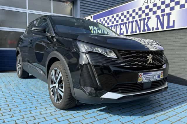 Peugeot 3008 (2023) thumbnail 1