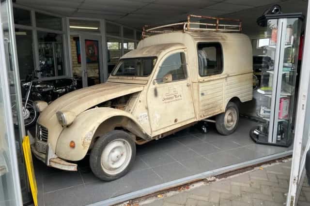 Citroën 2CV (1976) thumbnail 2