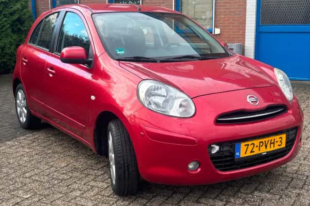 Nissan Micra (2011) thumbnail 3