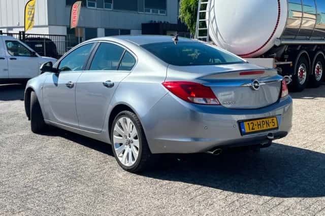Opel Insignia (2009) thumbnail 6