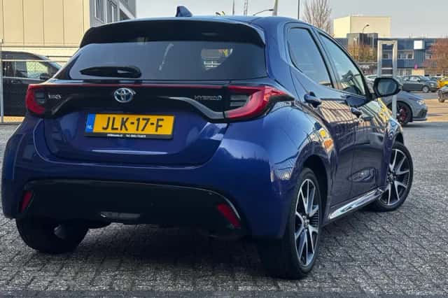 Toyota Yaris (2021) thumbnail 5