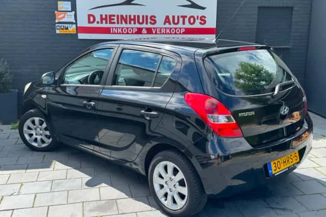 Hyundai i20 (2009) thumbnail 2