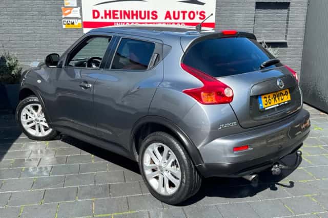 Nissan Juke (2011) thumbnail 2