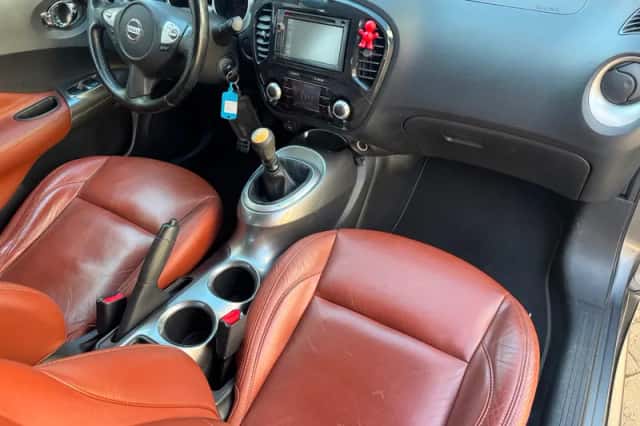 Nissan Juke (2011) thumbnail 3