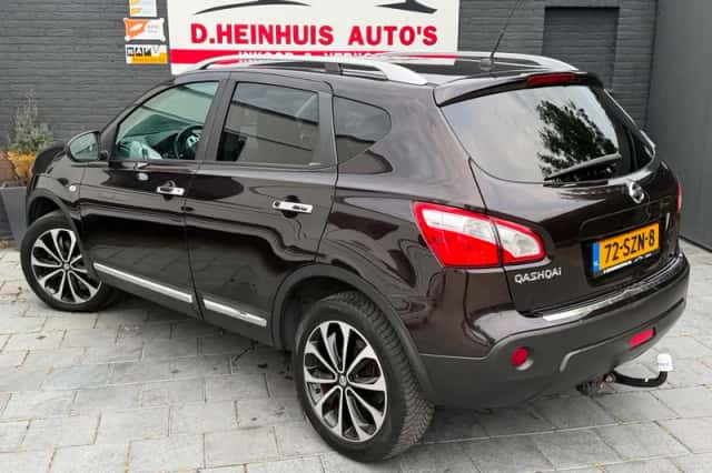 Nissan Qashqai (2012) thumbnail 2