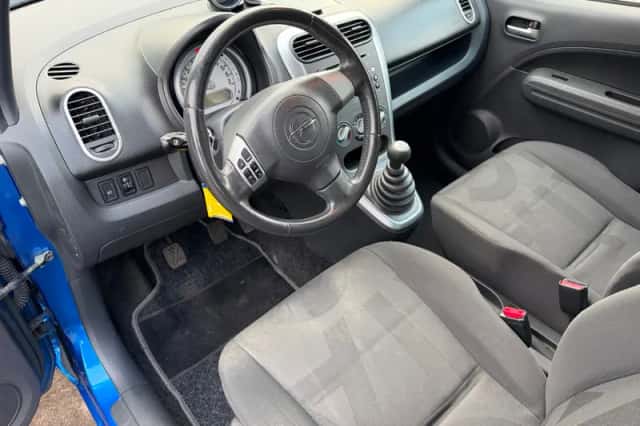 Opel Agila (2011) thumbnail 6