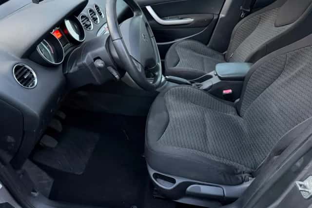 Peugeot 308 (2008) thumbnail 5