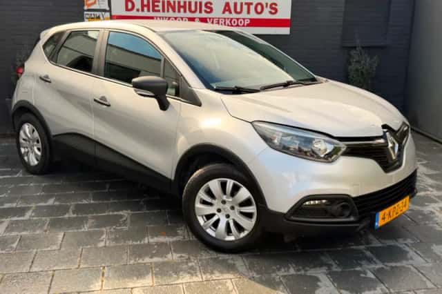 Renault Captur (2013) thumbnail 1