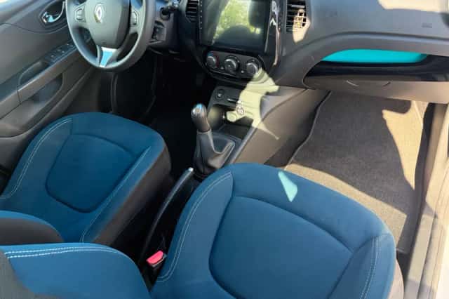 Renault Captur (2013) thumbnail 3