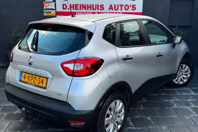 Renault Captur (2013) thumbnail 5