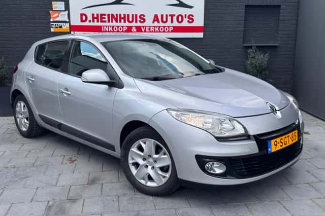 Renault Mégane (2013) thumbnail 1