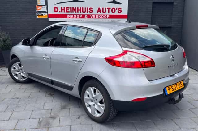 Renault Mégane (2013) thumbnail 2