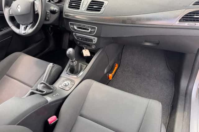 Renault Mégane (2013) thumbnail 3