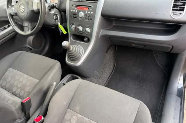 Suzuki Splash (2009) thumbnail 3