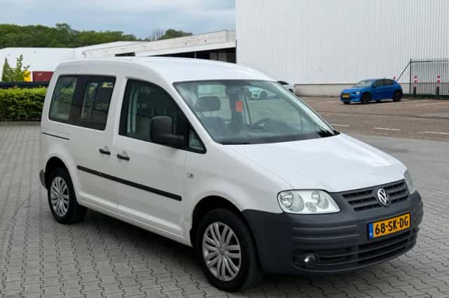 Volkswagen Caddy (2006) thumbnail 4