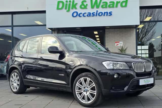 BMW X3 (2012) thumbnail 5