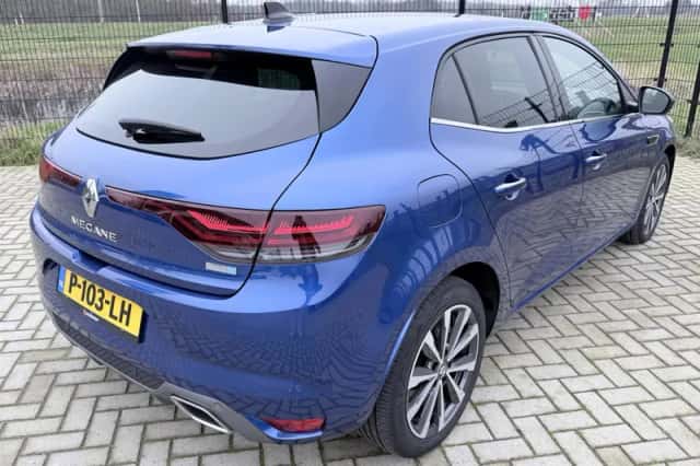 Renault Mégane (2022) thumbnail 2