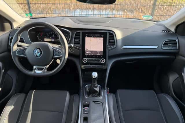 Renault Mégane (2023) thumbnail 3