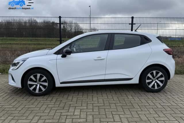 Renault Clio (2023) thumbnail 5